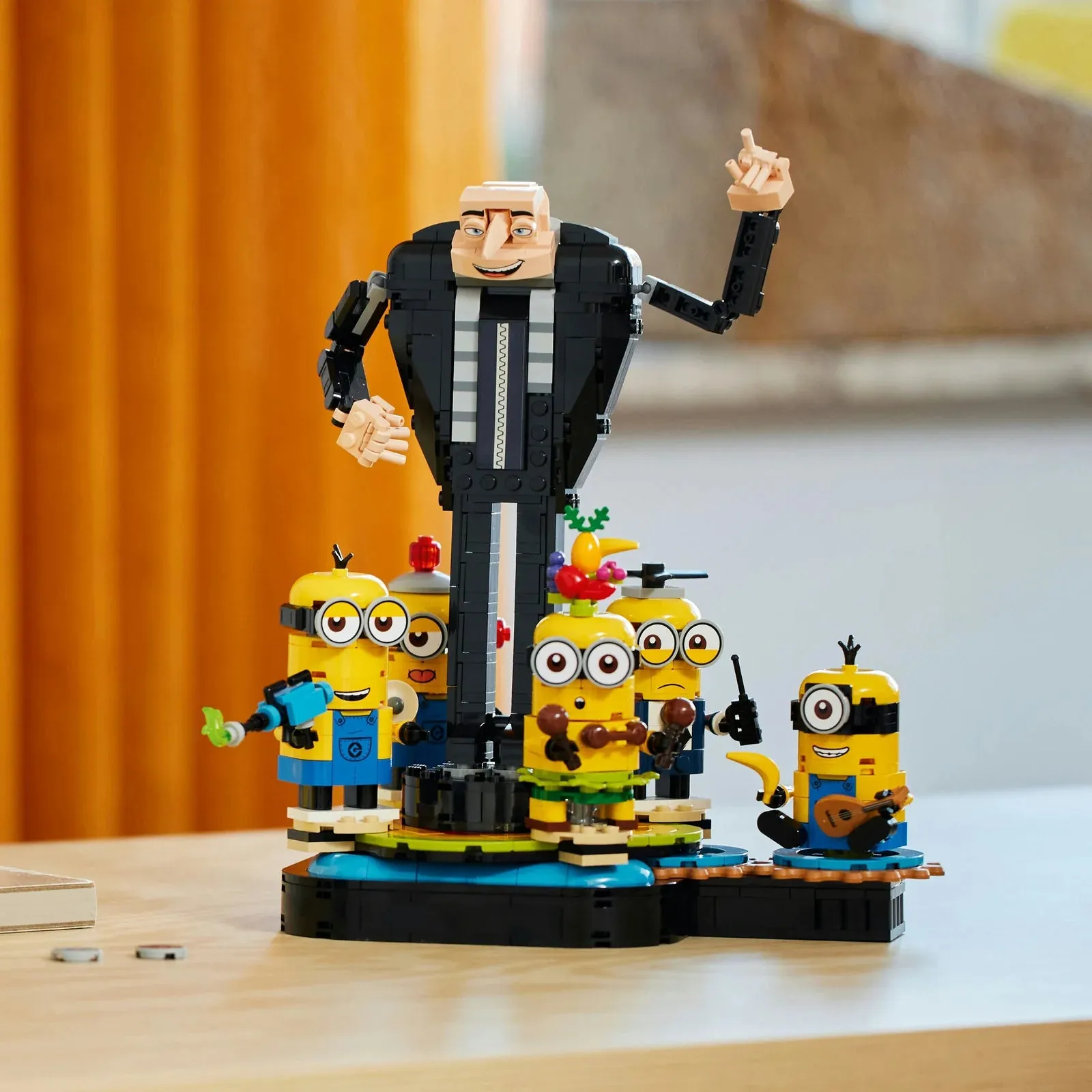 75582 LEGO Despicable Me 4 Brick-Built Gru and Minions