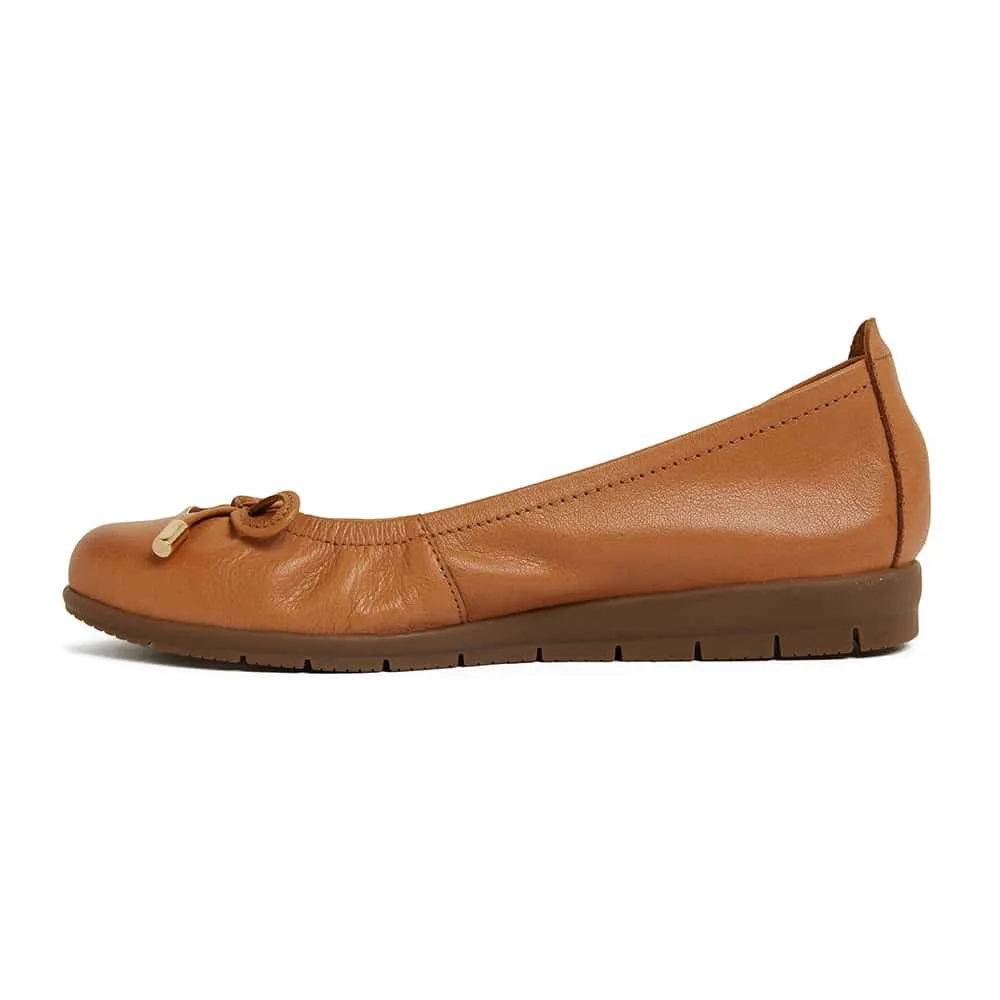 Barton Flat in Tan Leather