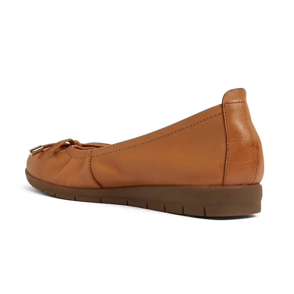 Barton Flat in Tan Leather