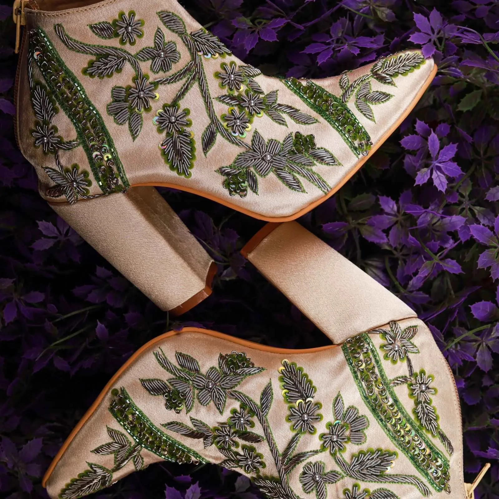 Bridal Swag (boots Blocks beige Embroidery Bridal wedding Shoes )