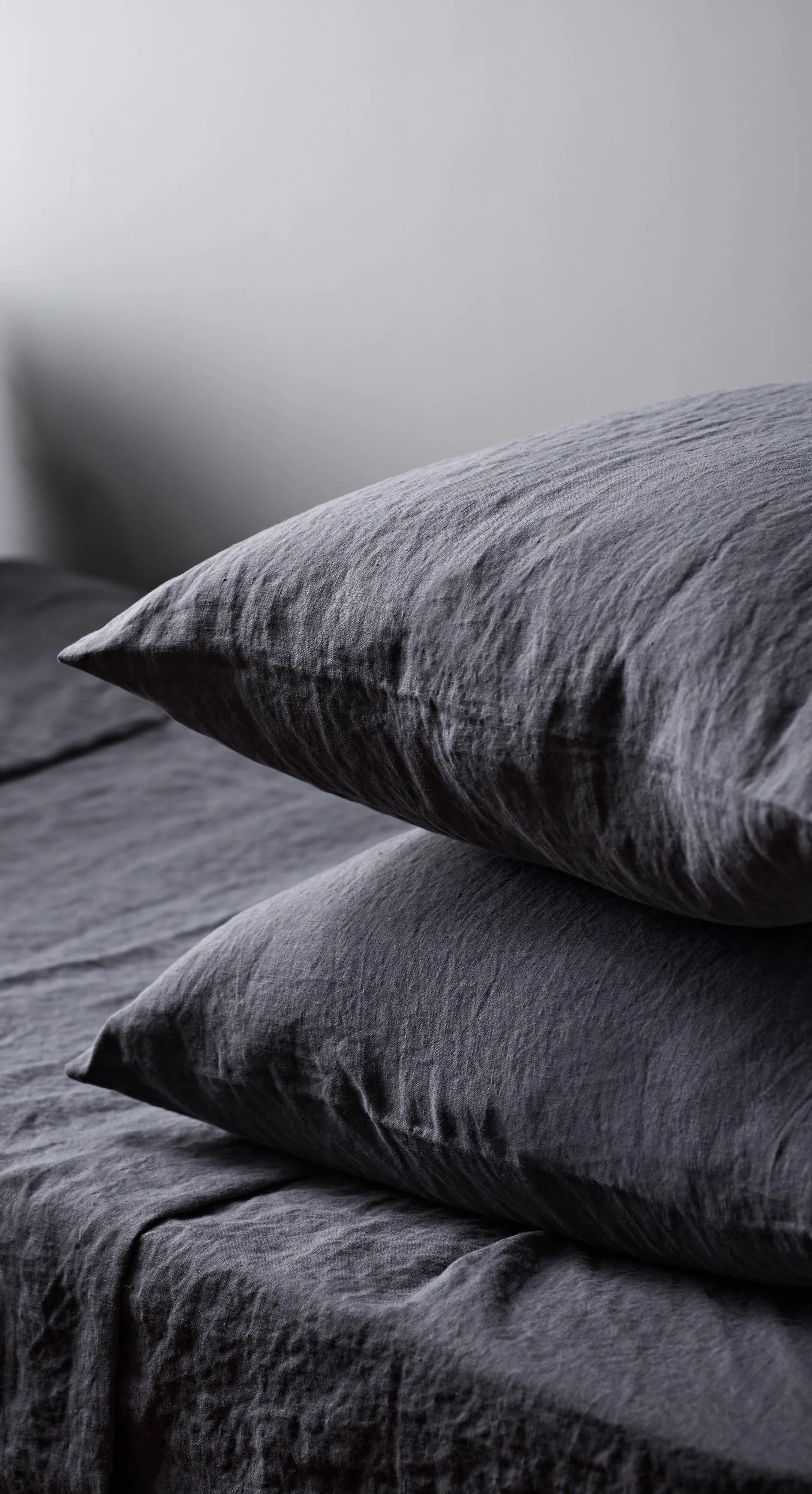 Hollyrood Smoke Grey Linen King Flat Sheet