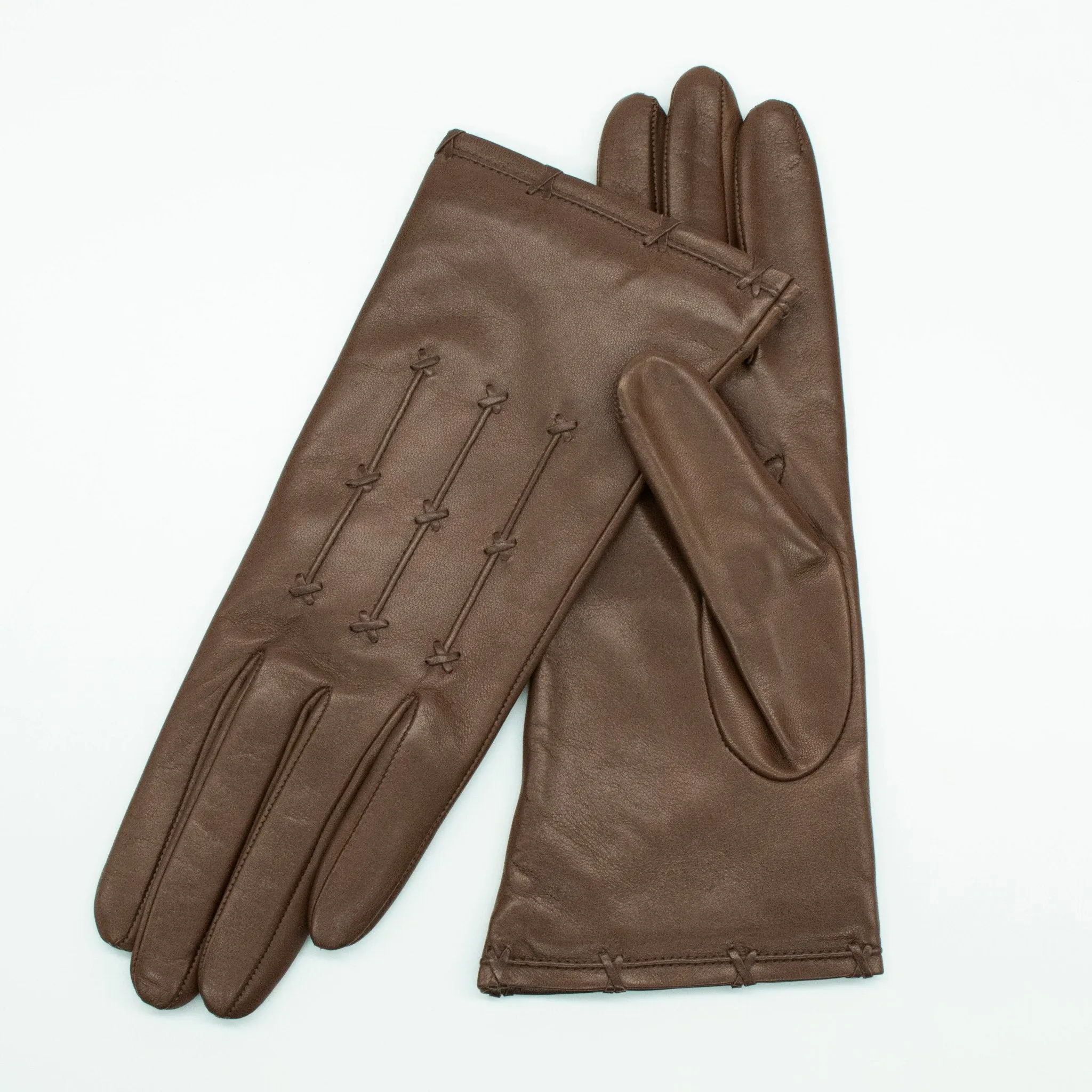 LEATHER GLOVE WITH CRISS CROSS DETAILS