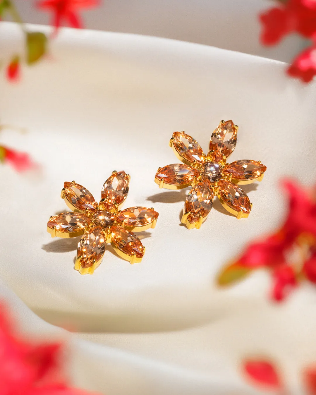 The Daisy earrings - gold plated